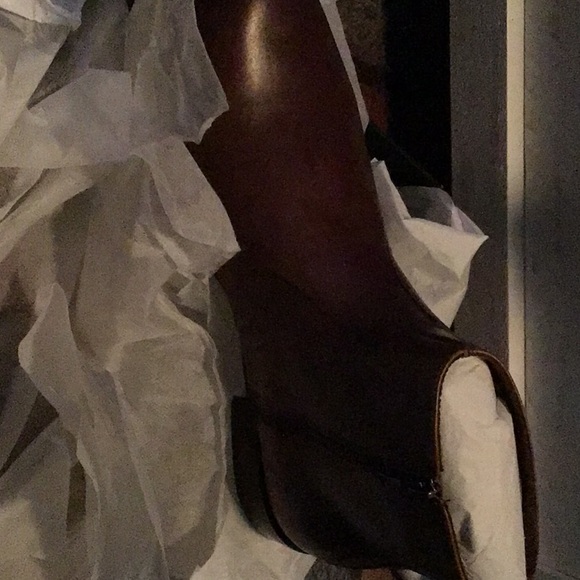 New Kenneth Cole Tally Zip Boot. Cognac color and Men Size 12 - Picture 2 of 5